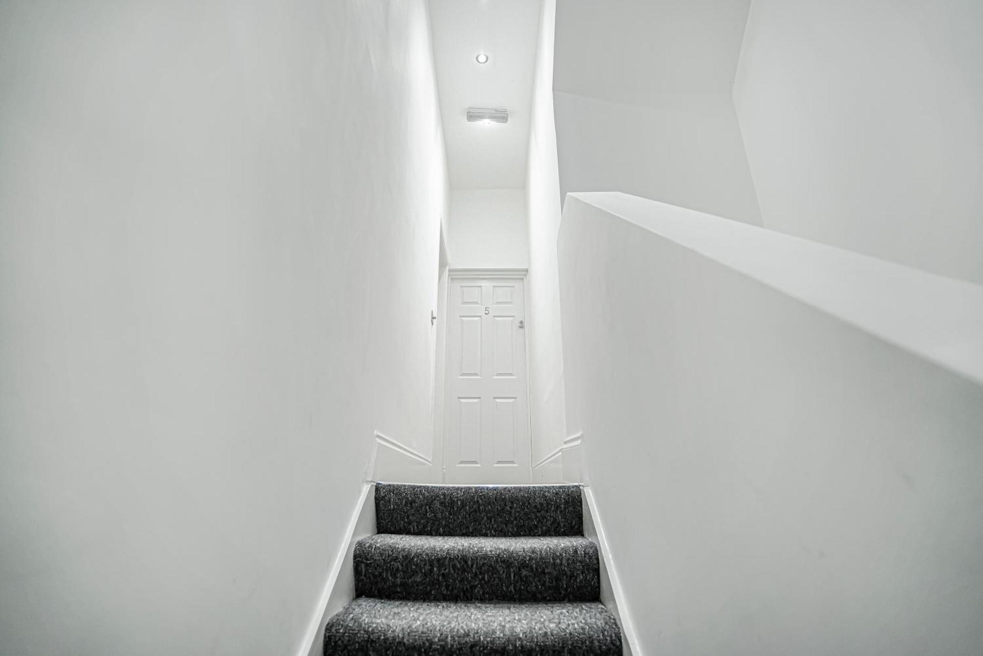 Modern Apartments London With Free Wifi المظهر الخارجي الصورة